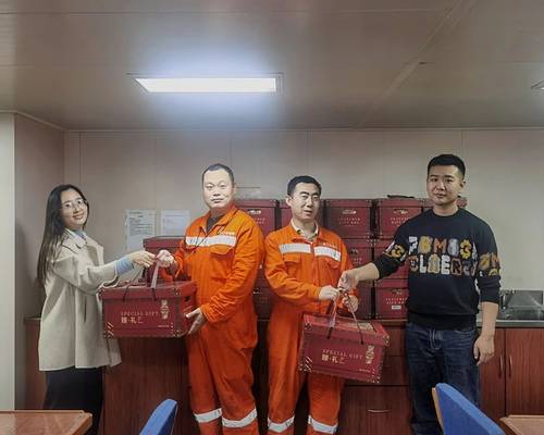情深意濃，共賀新春|廈門華洋開展春節(jié)前訪船慰問活動